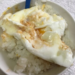 半熟卵丼